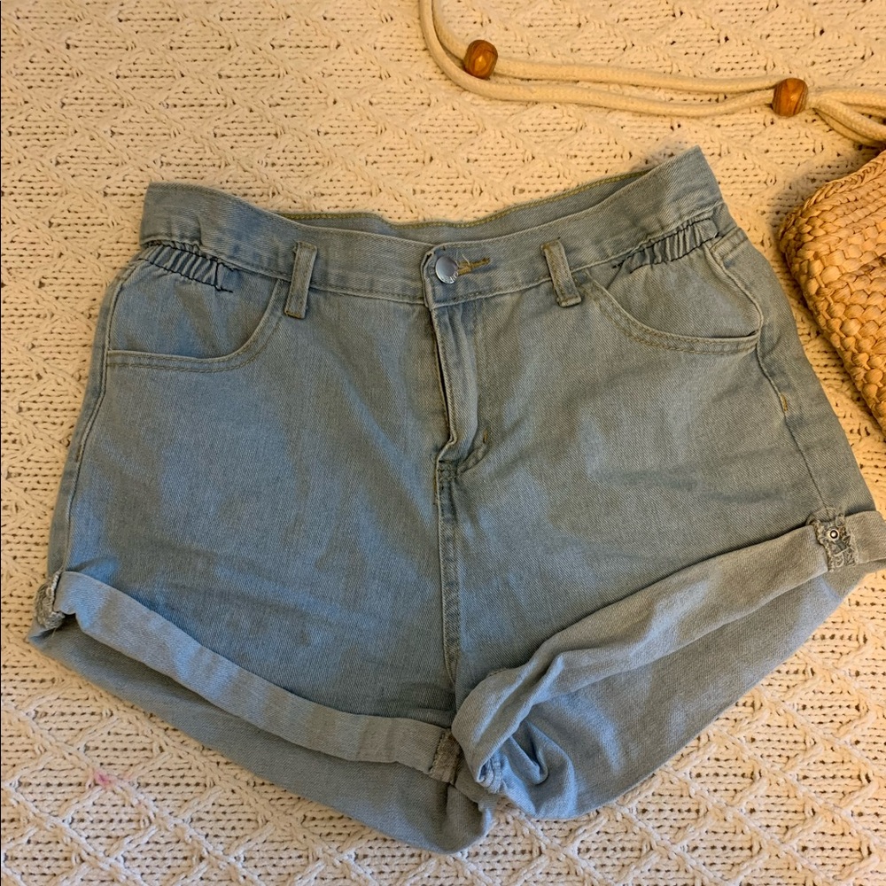 High waisted jean shorts - Size M